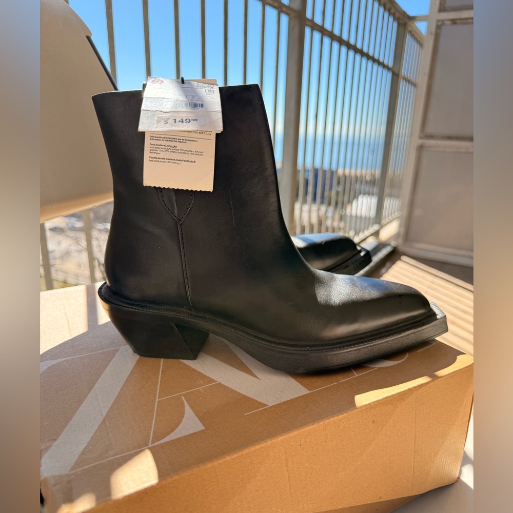 ✨ ZARA Black Leather Cowboy Ankle Boots – Size 37 / US 6.5 – NEW - Picture 9 of 12